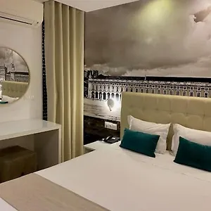 Apart-hotel & By