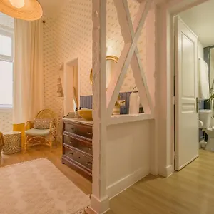 Apartment Sapateiros 44, Lisbon